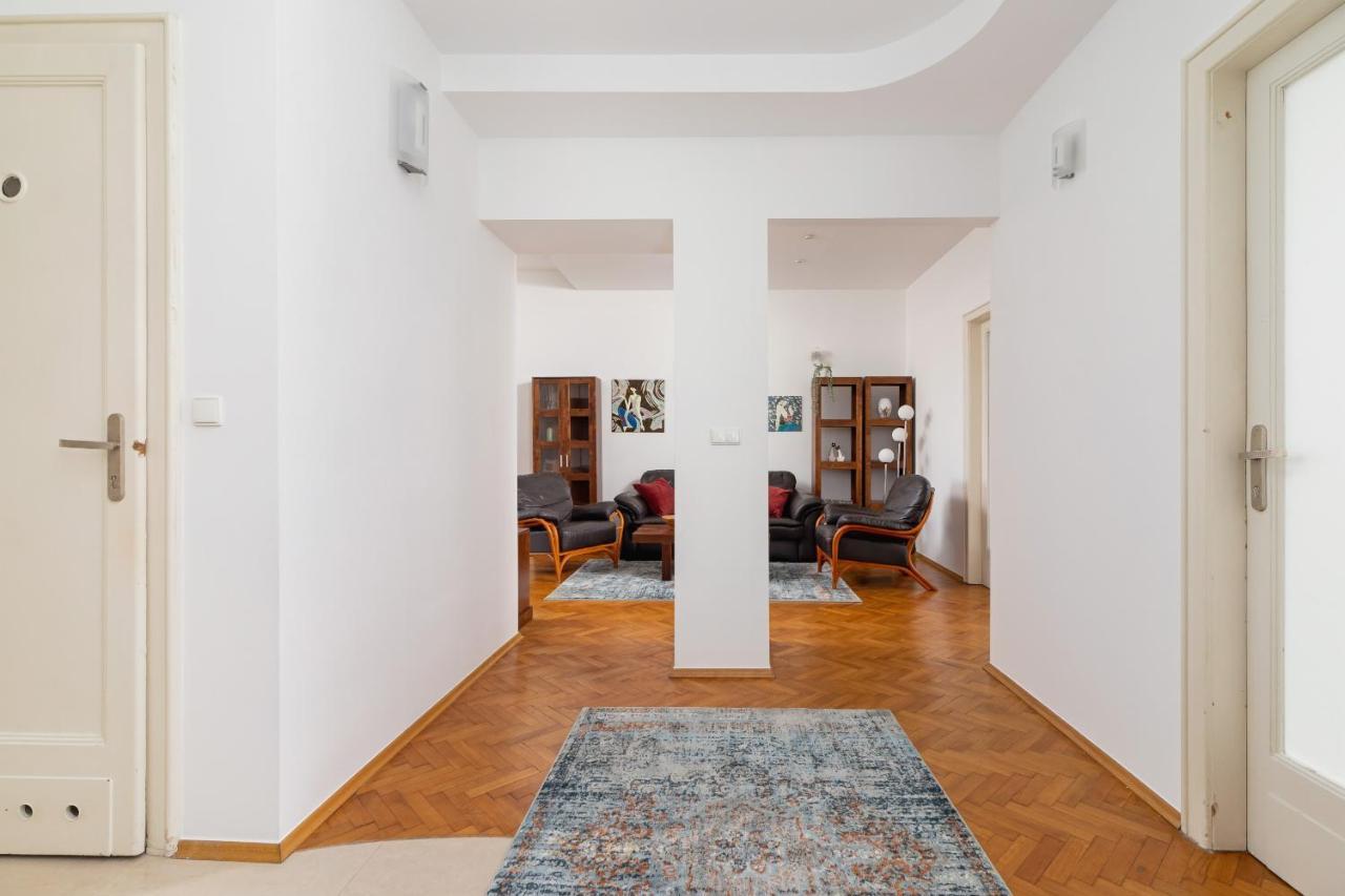 Slowacki Avenue Family Apartments Cracow By Noclegi Renters Kraków Eksteriør billede