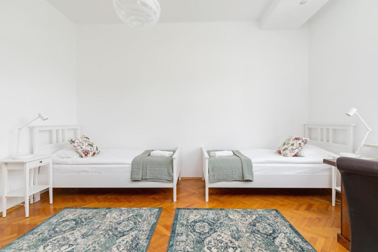 Slowacki Avenue Family Apartments Cracow By Noclegi Renters Kraków Eksteriør billede