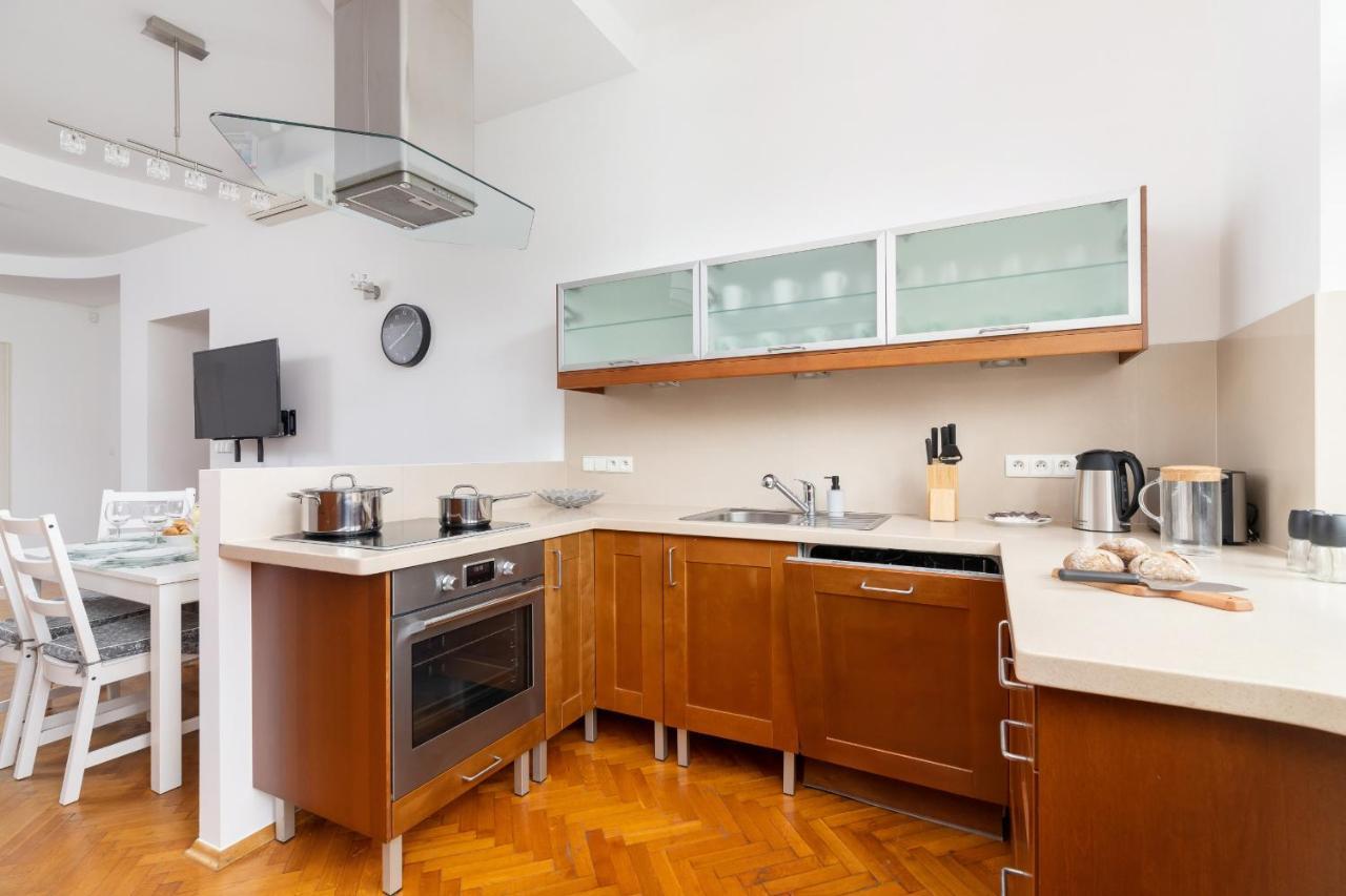 Slowacki Avenue Family Apartments Cracow By Noclegi Renters Kraków Eksteriør billede