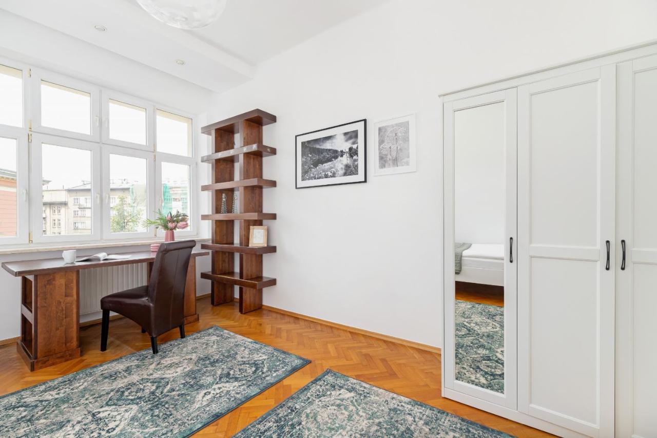 Slowacki Avenue Family Apartments Cracow By Noclegi Renters Kraków Eksteriør billede