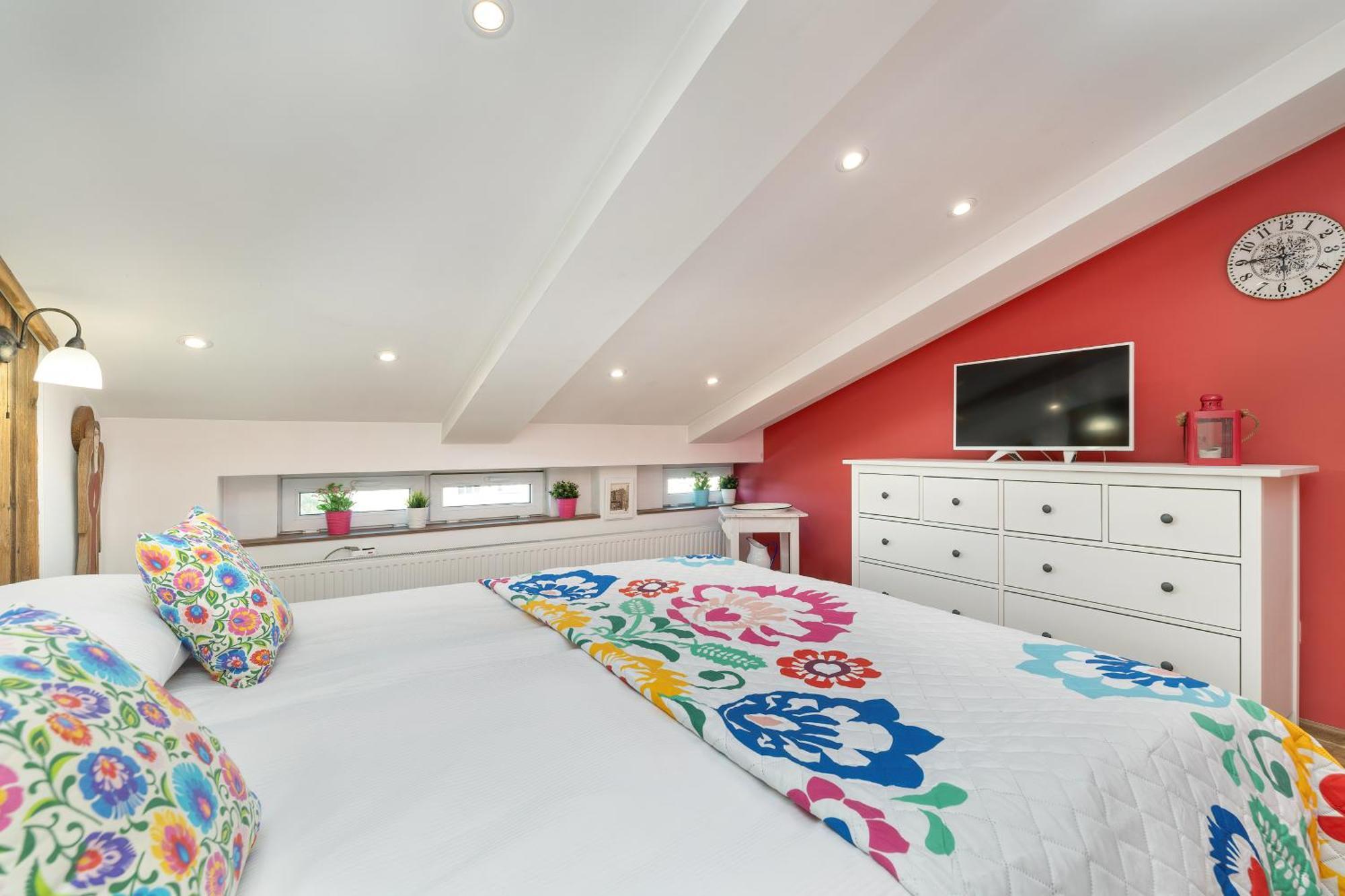 Slowacki Avenue Family Apartments Cracow By Noclegi Renters Kraków Eksteriør billede